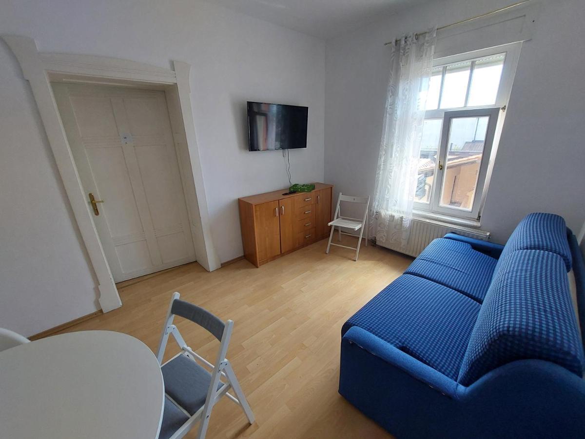 R24, Rose House Hotel Любляна Екстериор снимка