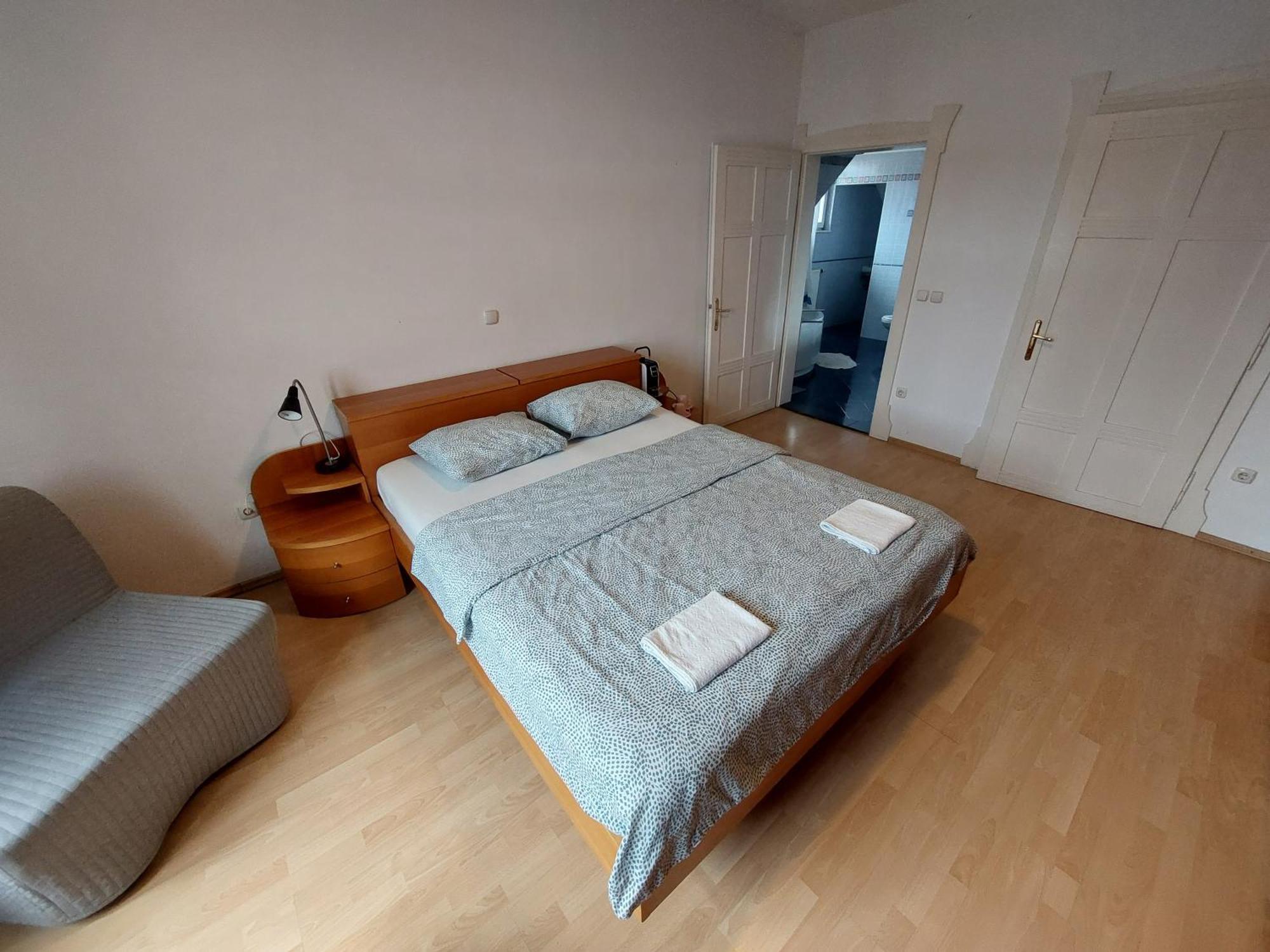 R24, Rose House Hotel Любляна Екстериор снимка